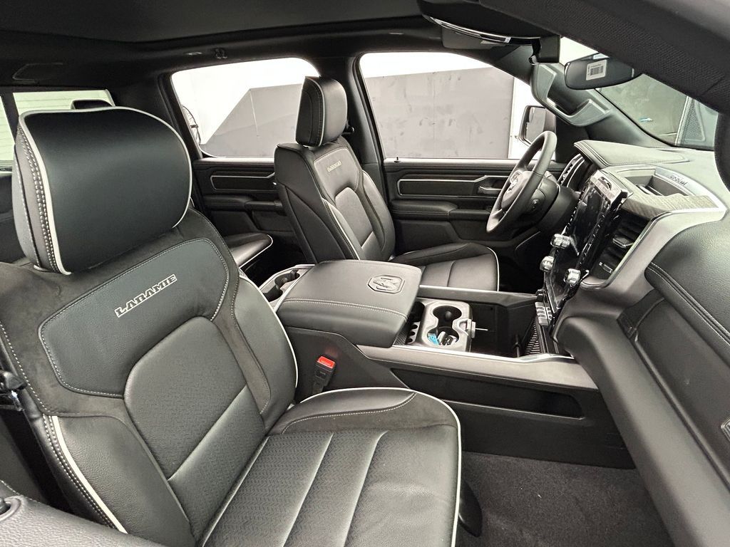 New 2026 Granite Crystal Metallic Clearcoat Ram Laramie image 42