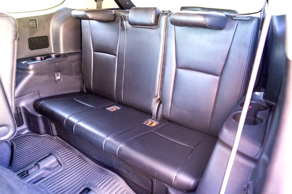 Used Car 2021 Toyota Highlander Hybrid  Platinum For Sale Under $35,000 In Taylor, Texas