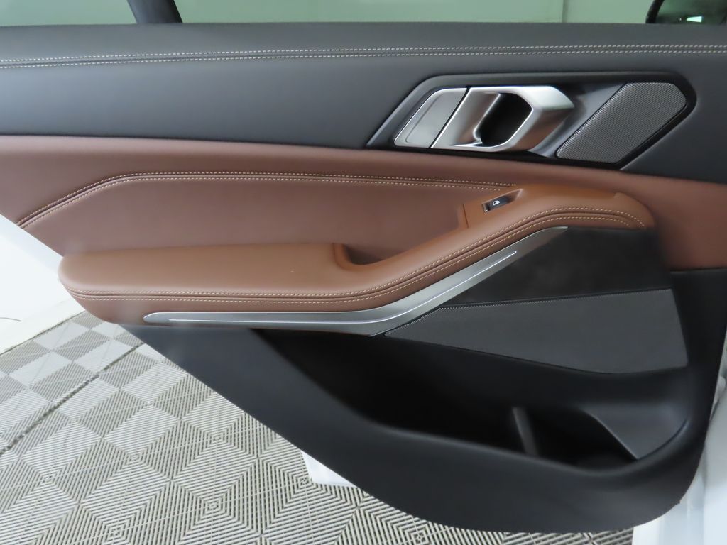 Thumbnail: 2026 BMW X5 - 27