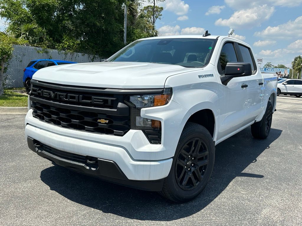 2024 Chevrolet Silverado 1500 Custom 4