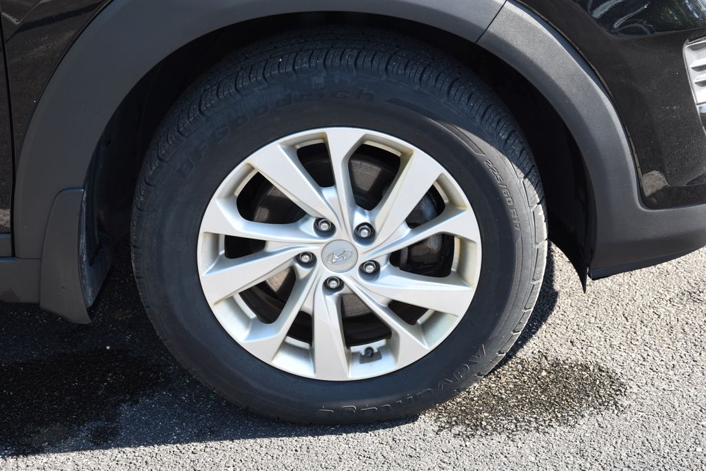 Thumbnail: 2019 Hyundai Tucson - 12