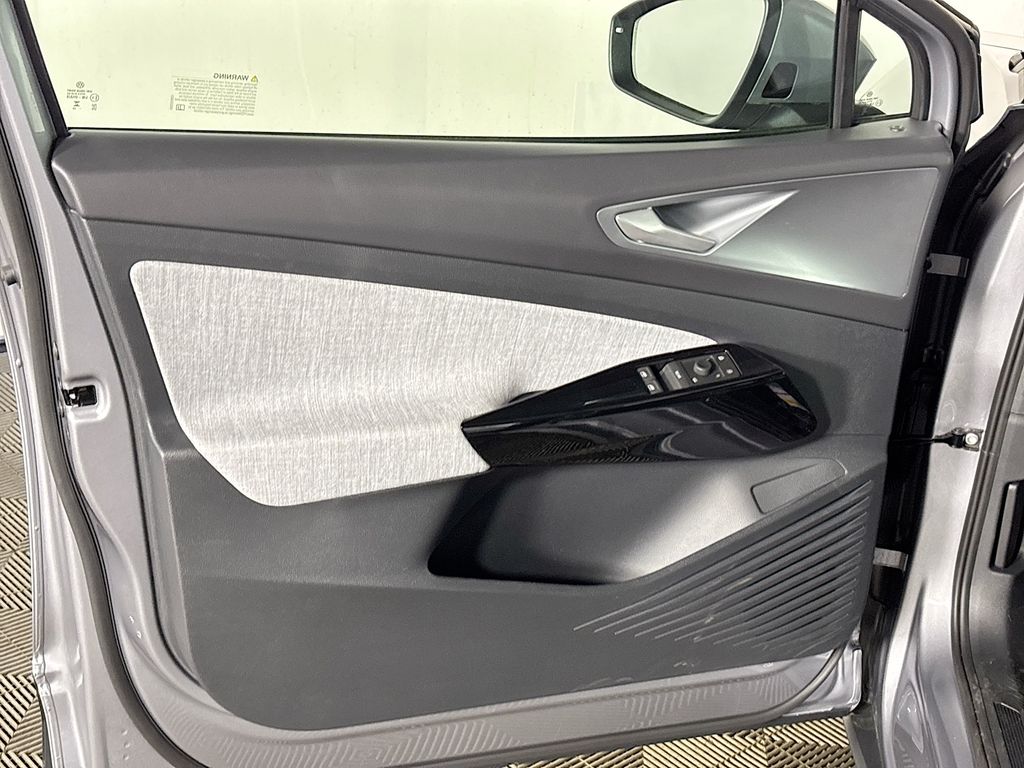 2025 Volkswagen ID.4 Pro