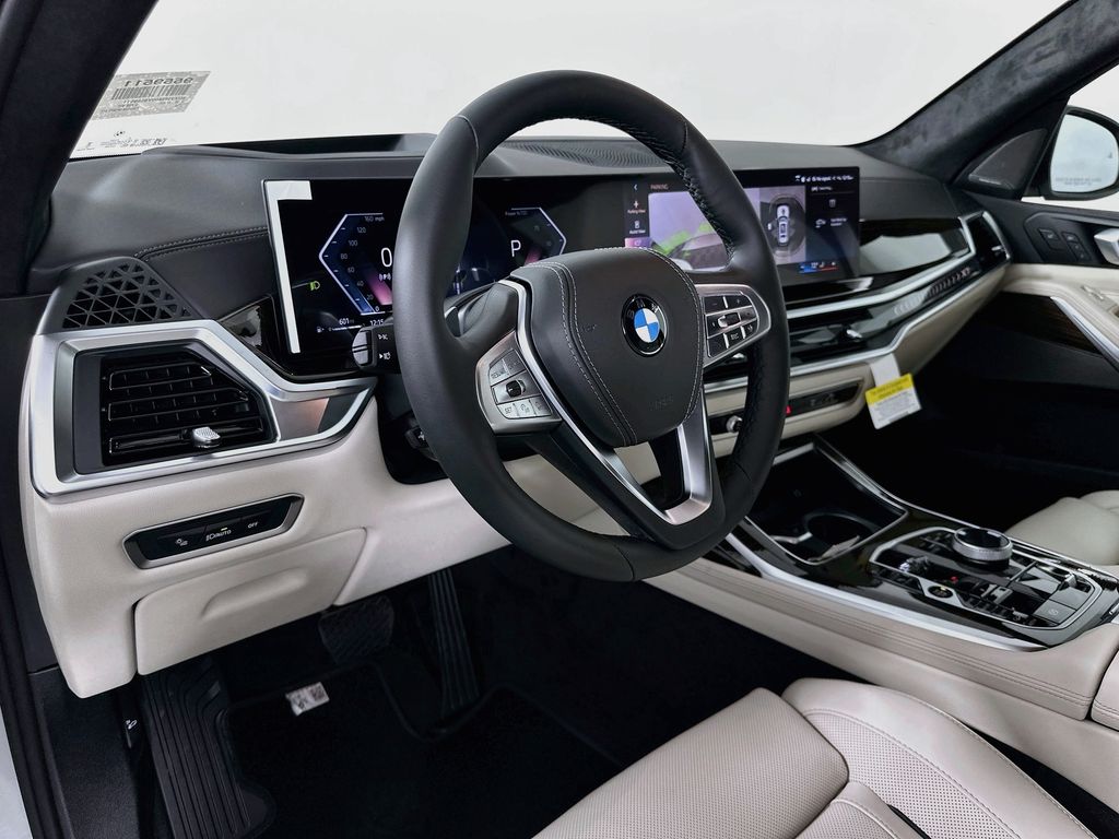 Thumbnail: 2027 BMW X7 - 9