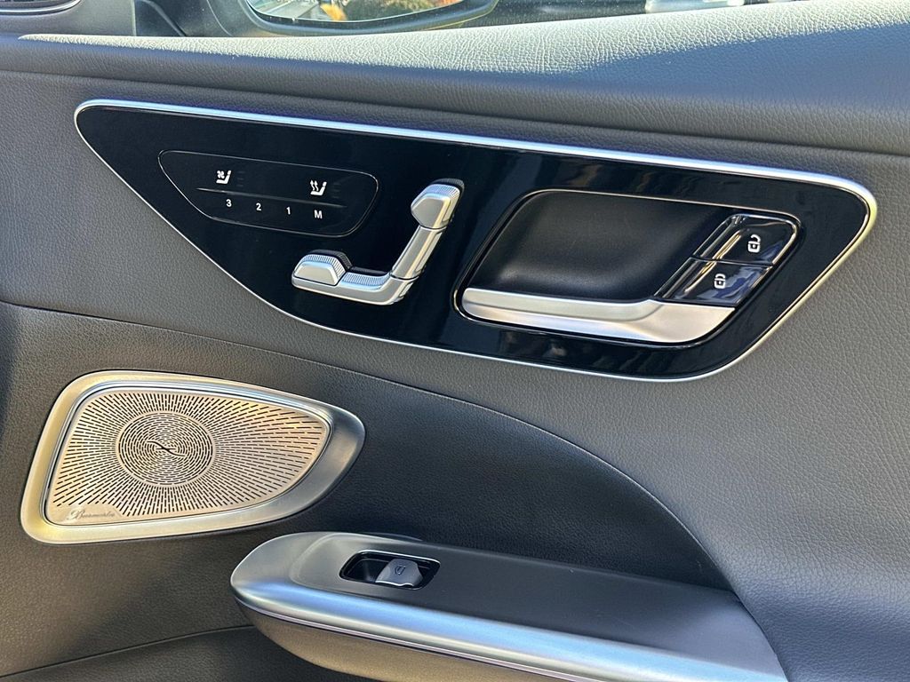 Thumbnail: 2025 Mercedes-Benz C-Class - 20