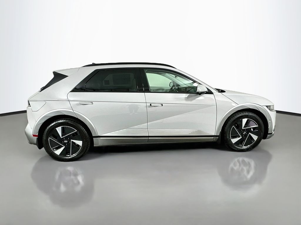 Thumbnail: 2027 Hyundai Ioniq 5 - 4