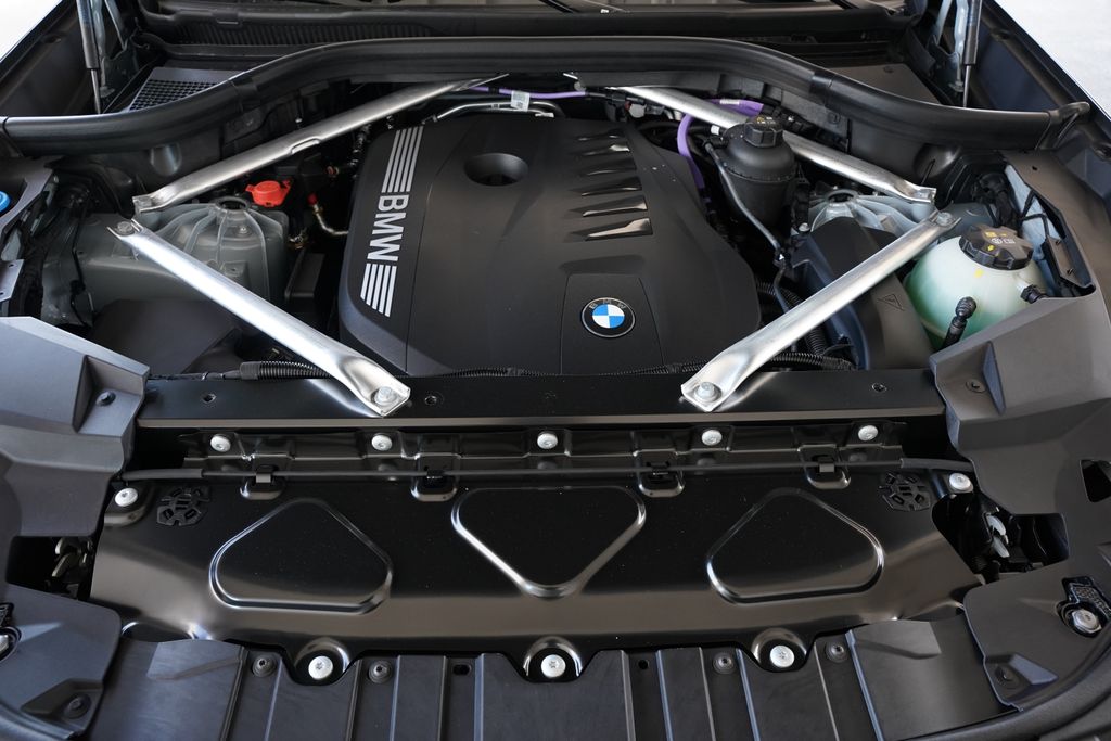 Thumbnail: 2026 BMW X5 - 19