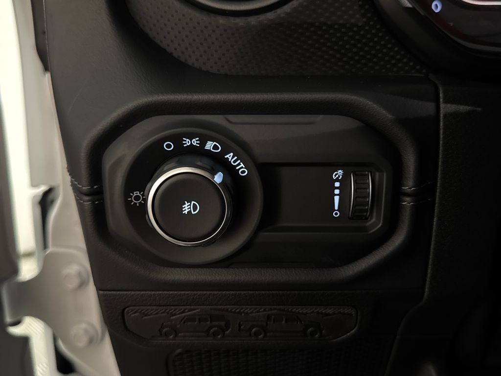 Certified Used 2025 White Jeep Rubicon image 17
