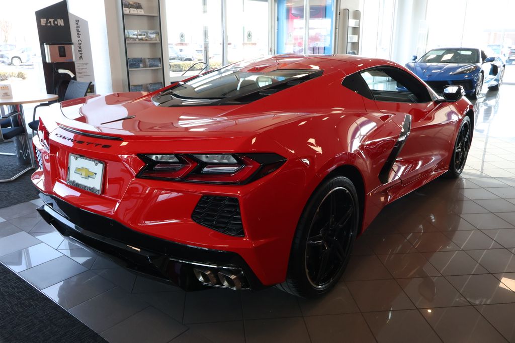 2025 Chevrolet Corvette Stingray 9