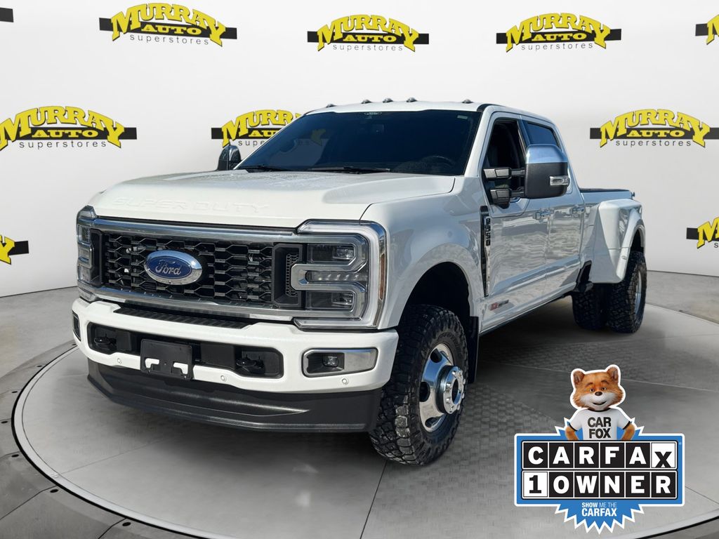 White Metallic 2025 Ford F-350 Super Duty Pickup Truck Four-Wheel Drive Automatic