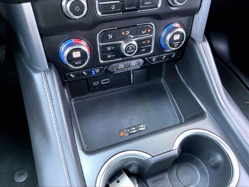 2023 GMC Yukon — photo 27