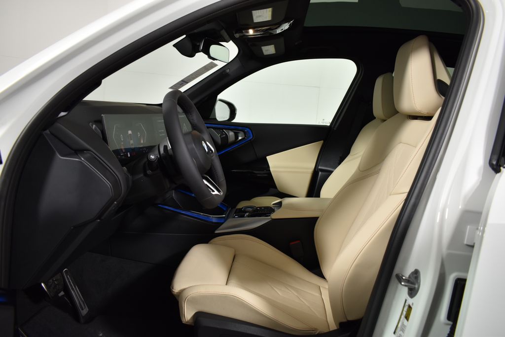 Thumbnail: 2026 BMW X3 - 3