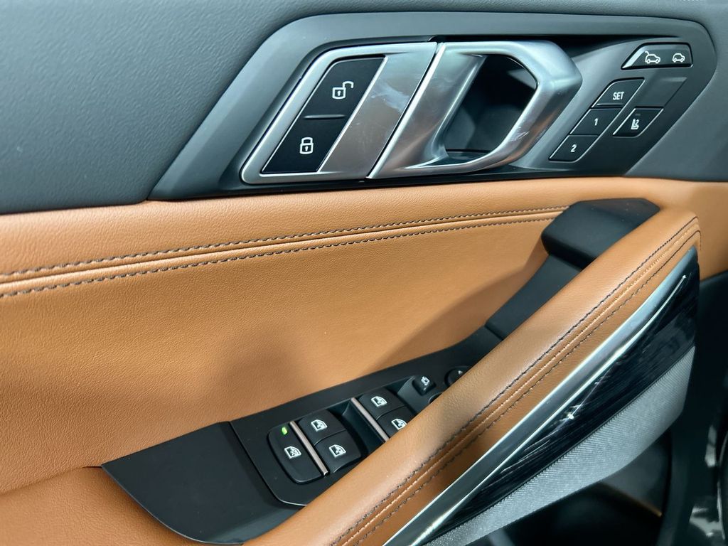 Thumbnail: 2026 BMW X6 - 11