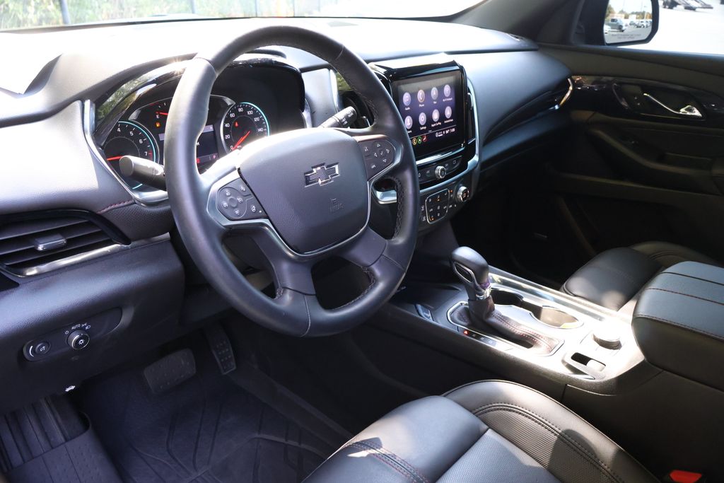Thumbnail: 2023 Chevrolet Traverse - 31