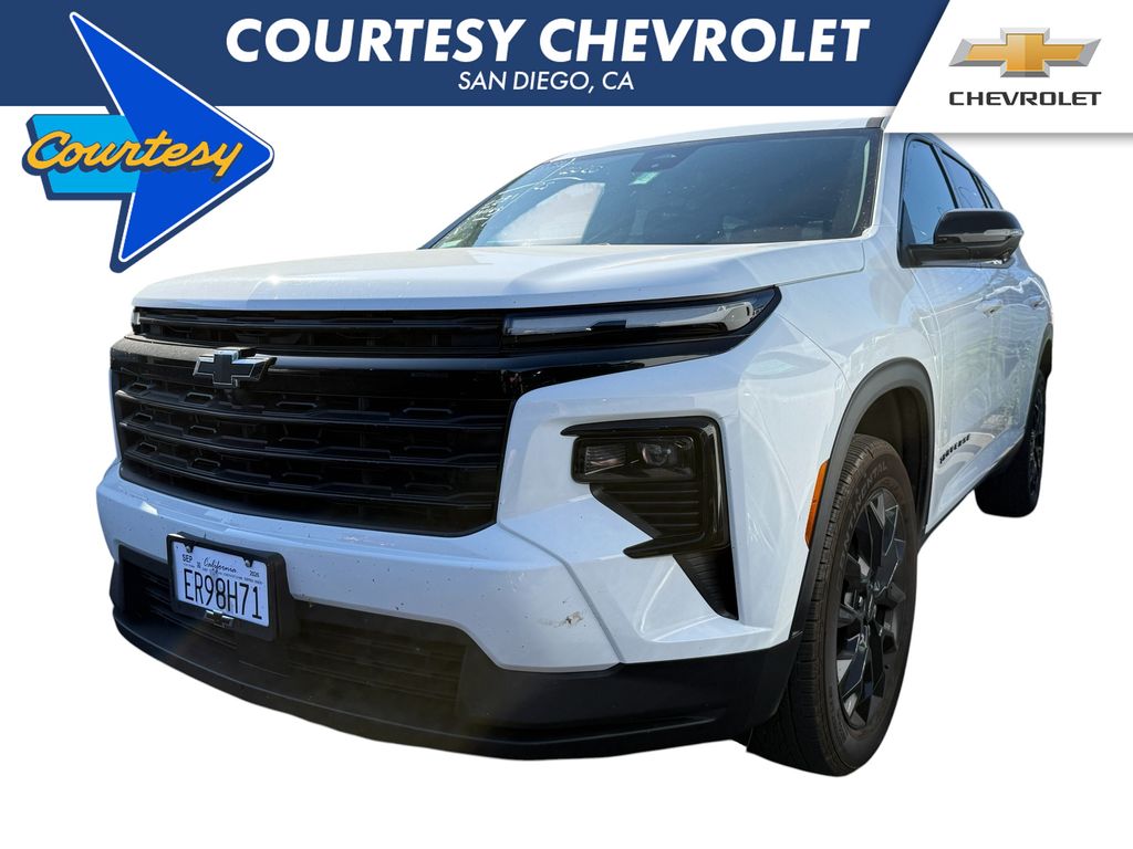 Summit White 2026 Chevrolet Traverse SUV / Crossover Front-Wheel Drive 8-Speed Automatic