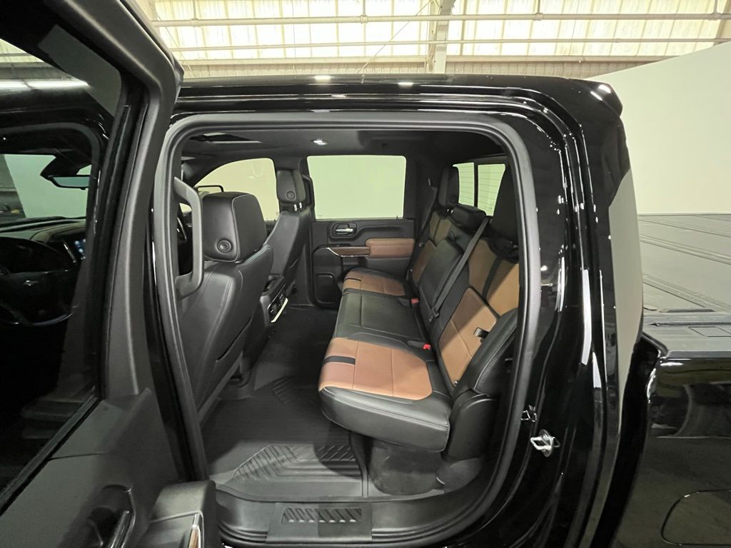 2023 Chevrolet Silverado 3500HD High Country