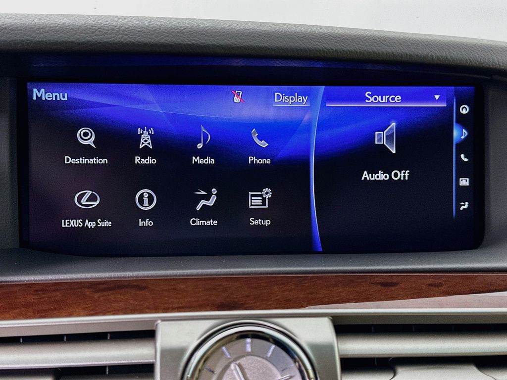 Thumbnail: 2016 Lexus LS - 15