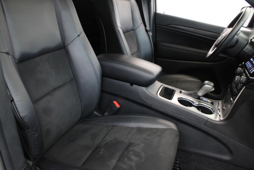 used 2022 Jeep Grand Cherokee WK car, priced at $26,499