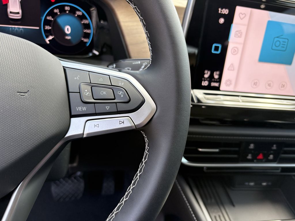 New 2026 Opal White Volkswagen 2.0T SE w/Technology image 17