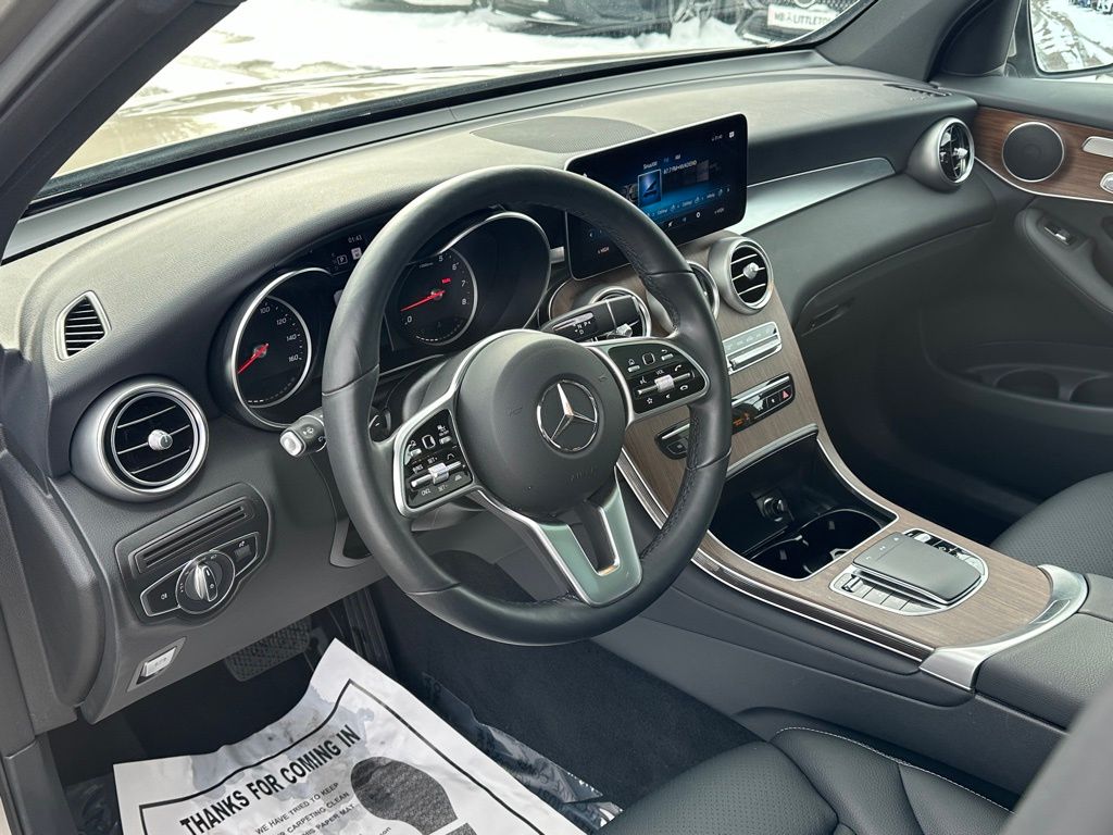 2021 Mercedes-Benz GLC GLC 300 15