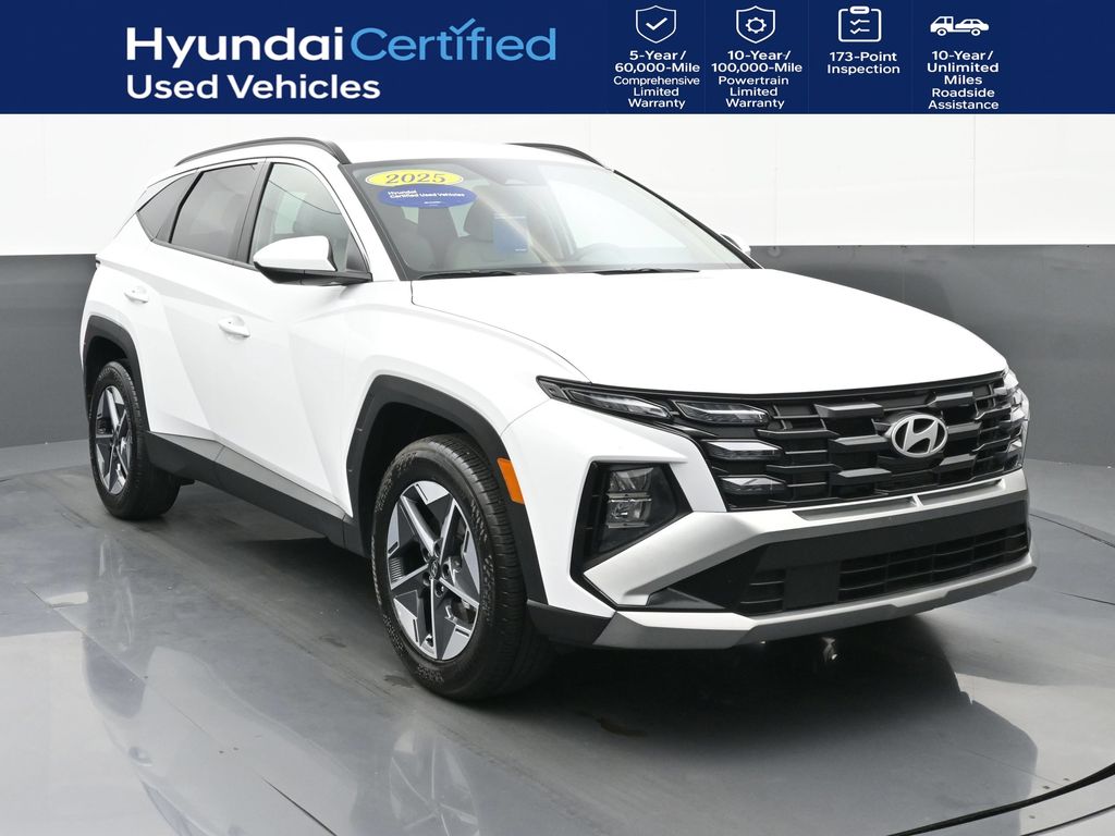 White Pearl 2025 Hyundai Tucson SUV / Crossover All-Wheel Drive 8-Speed Automatic