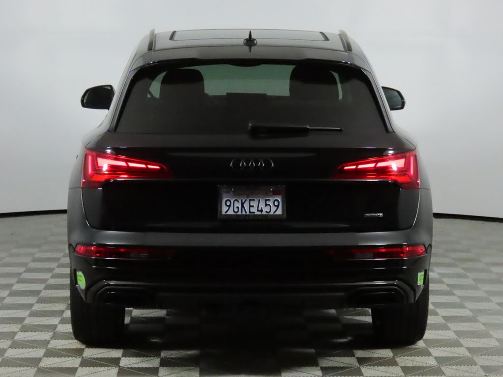 Thumbnail: 2023 Audi Q5 - 4