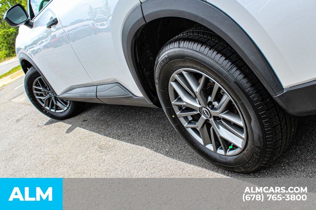 Used 2024 Silver Nissan S image 15