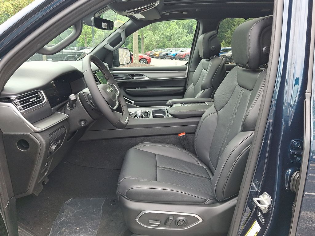 New 2026 Jeep Grand Wagoneer SUV