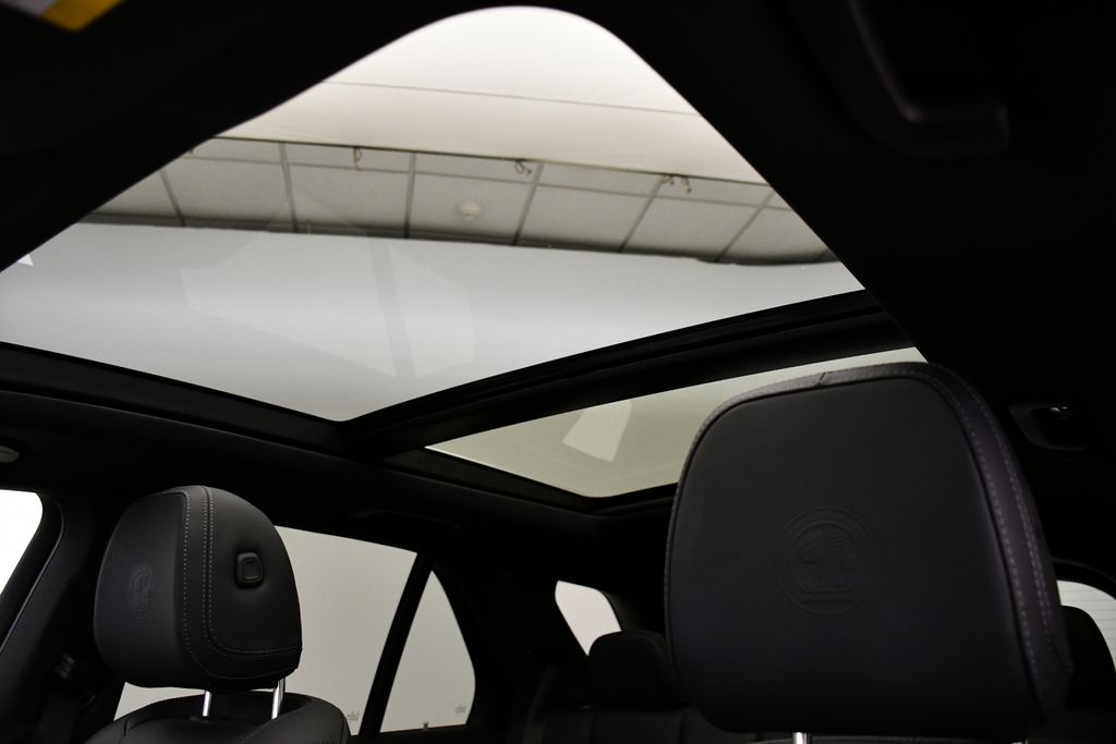 Thumbnail: 2025 Mercedes-Benz GLE - 17