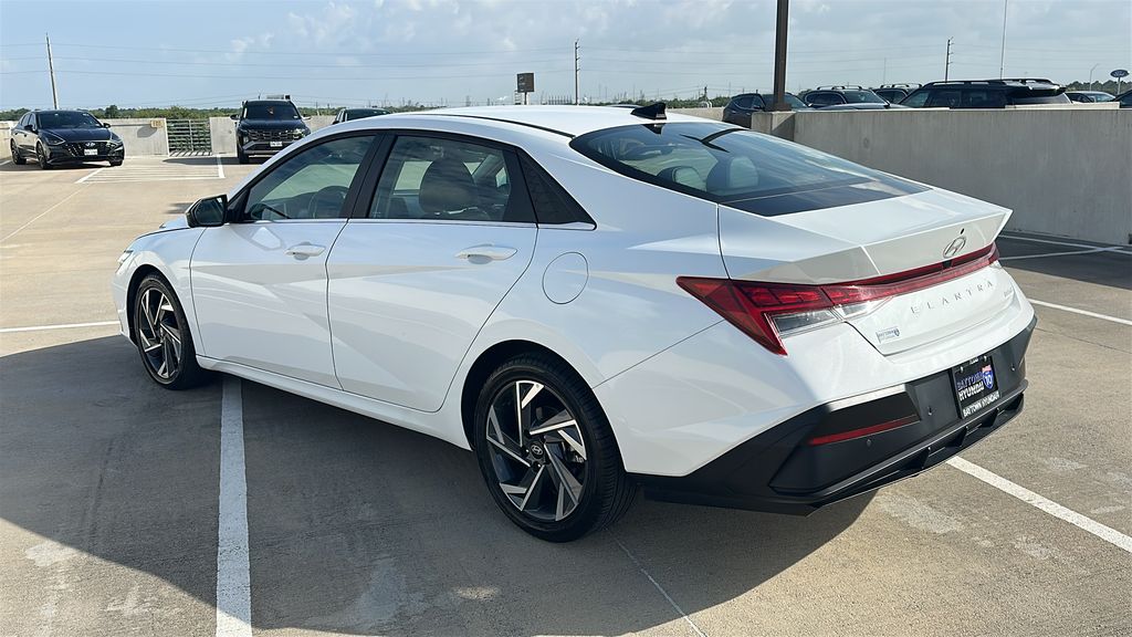 2024 Hyundai Elantra Limited White at Baytown Hyundai
