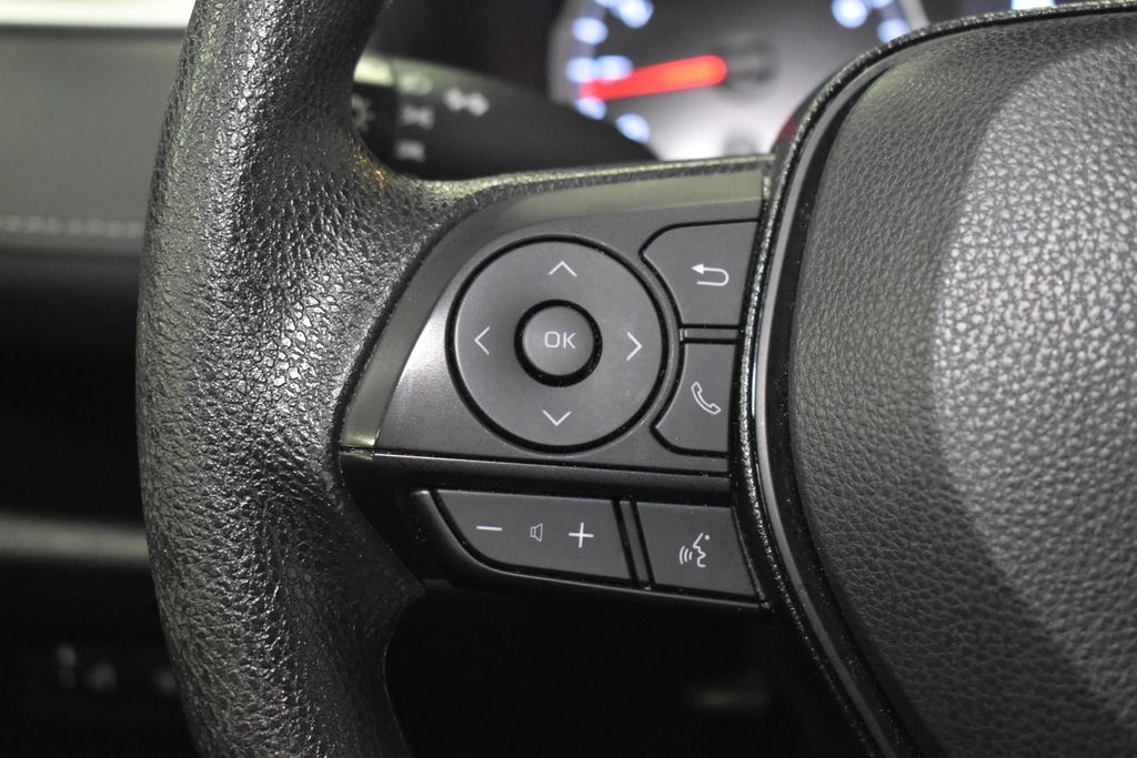 2021 Toyota RAV4 LE 20