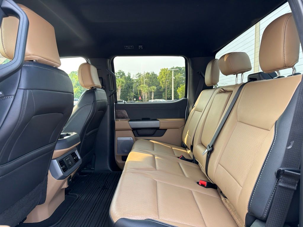 2026 Ford F-350 Super Duty LARIAT