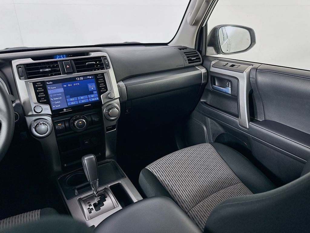 2024 Toyota 4Runner SR5 22