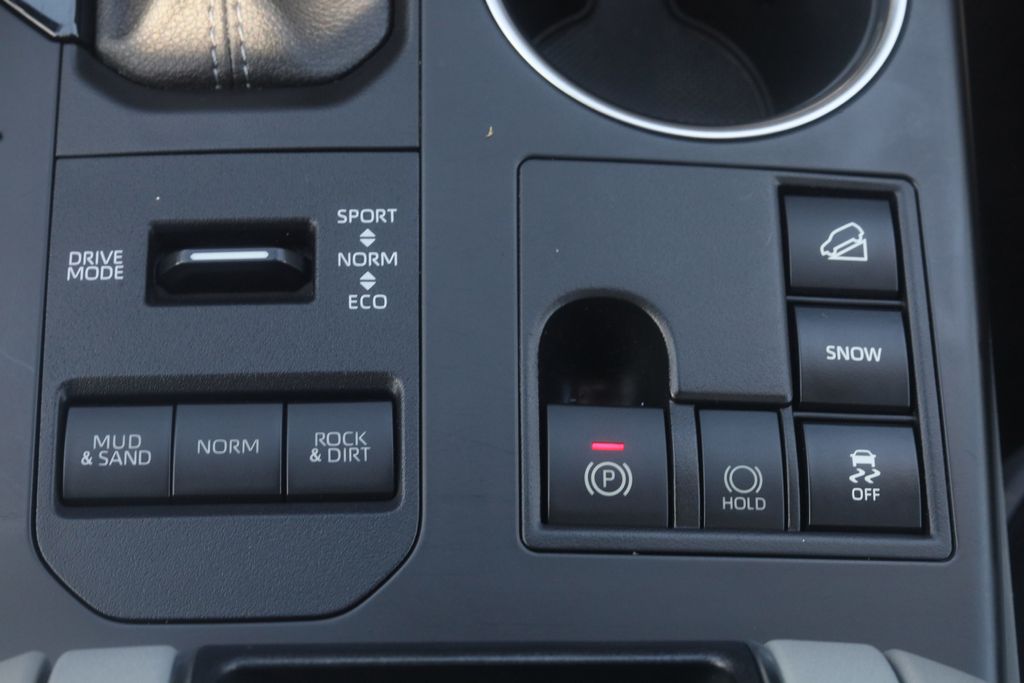 Used 2023 Toyota Highlander SUV