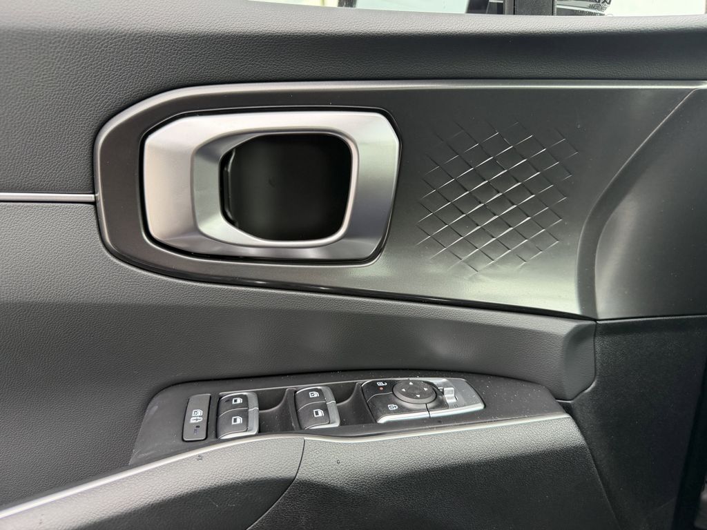 new 2026 Kia Sorento car, priced at $29,664