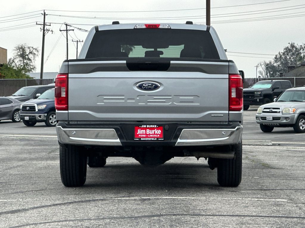 View vehicle photo 4