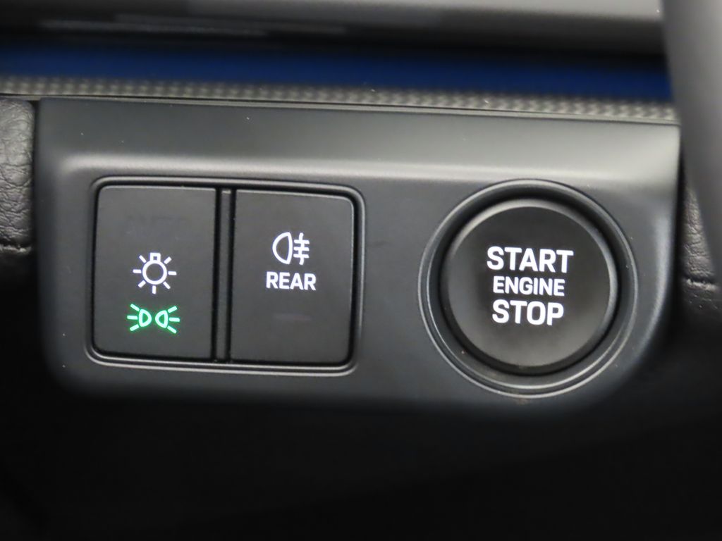 Thumbnail: 2025 Porsche Panamera - 23