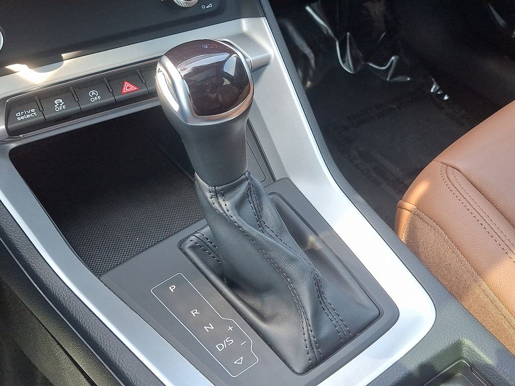 2022 Audi Q3 Premium 15