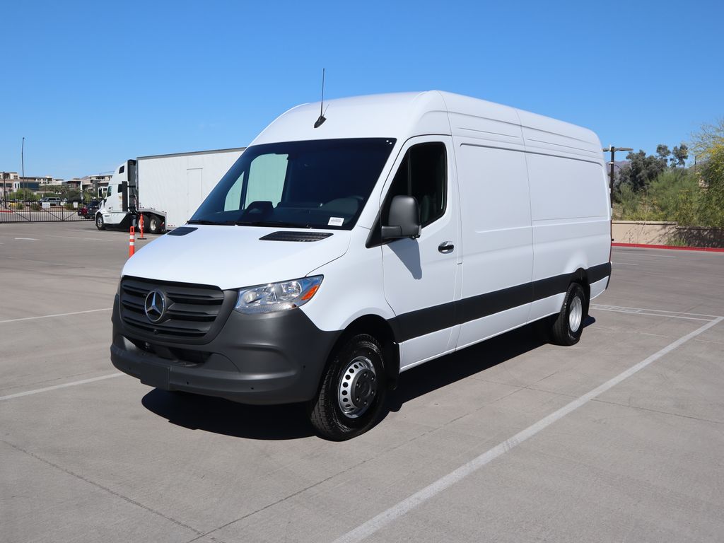 Thumbnail: 2026 Mercedes-Benz Sprinter - 1