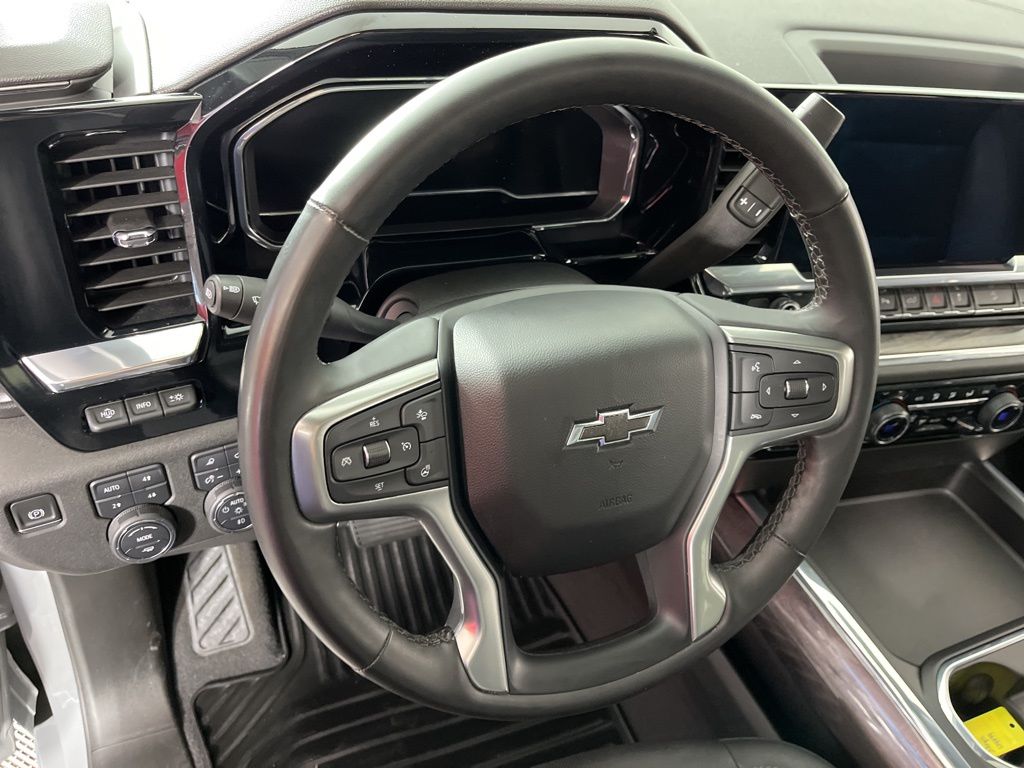 2024 Chevrolet Silverado 2500 LTZ 29