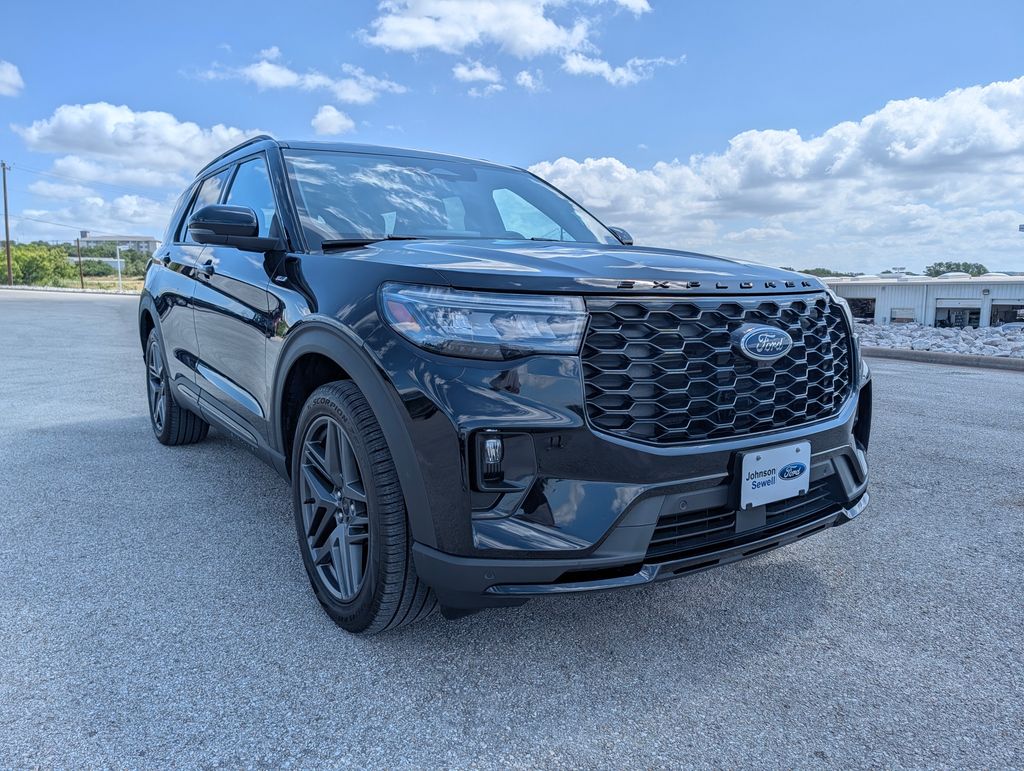 Agate Black Metallic 2025 Ford Explorer SUV / Crossover All-Wheel Drive Automatic