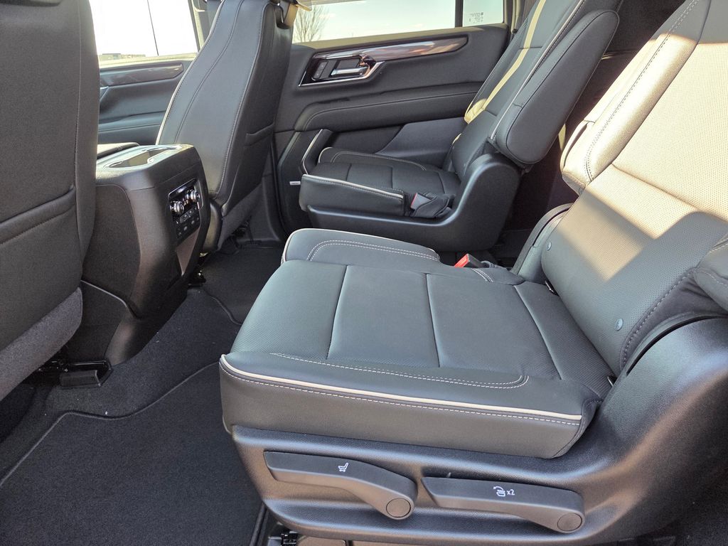 2026 GMC Yukon XL 4WD Elevation