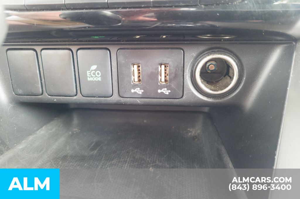 Used 2024 Blue Mitsubishi SE image 27