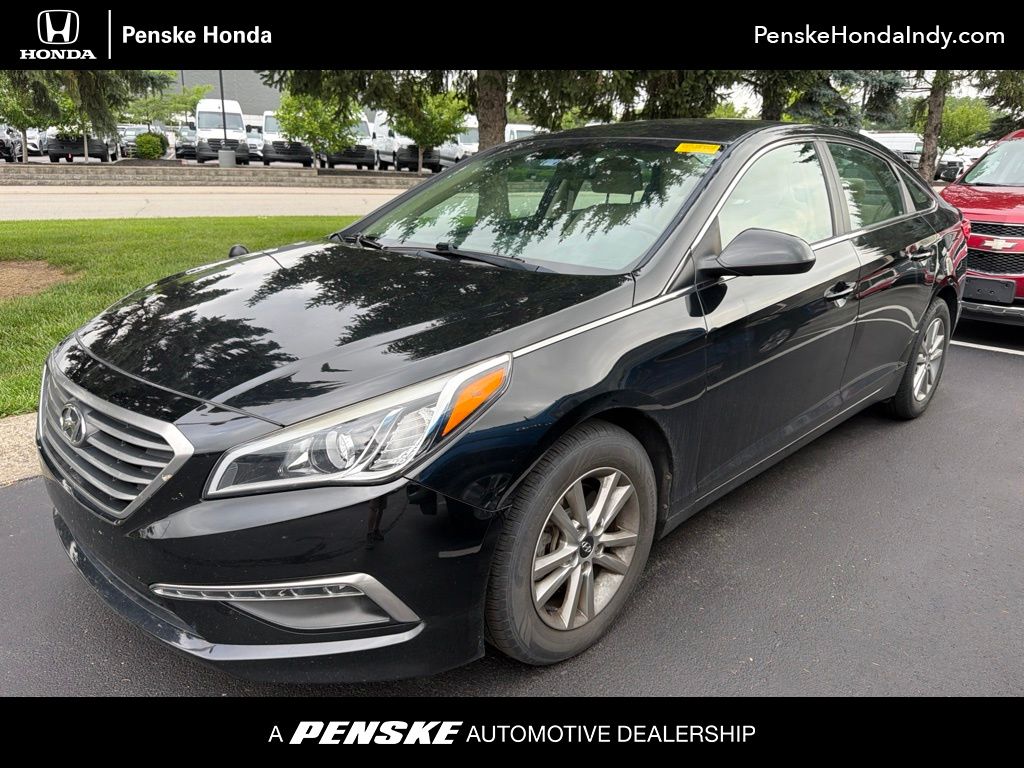 2015 Hyundai Sonata SE -
                  Indianapolis, IN