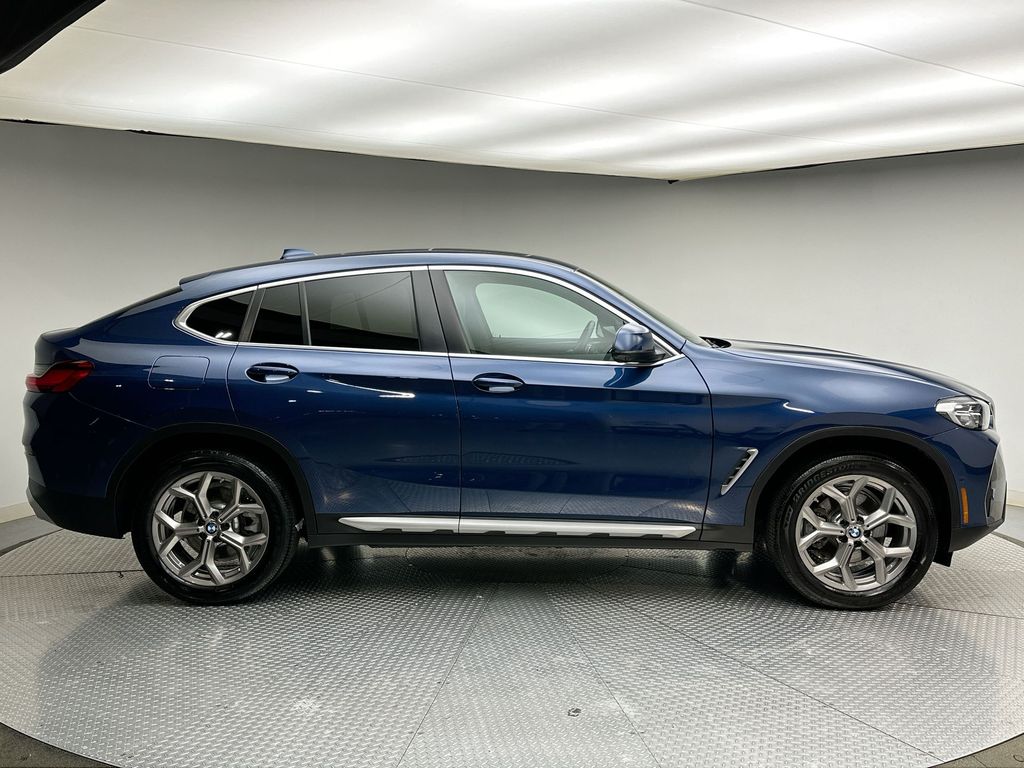 Thumbnail: 2025 BMW X4 - 4