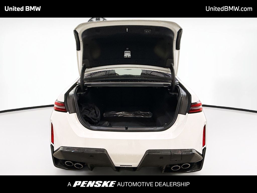 Thumbnail: 2026 BMW M5 - 13