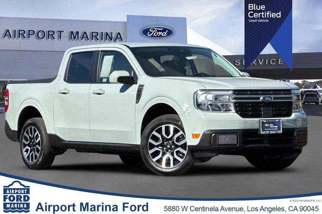 2023 Ford Maverick Lariat 1