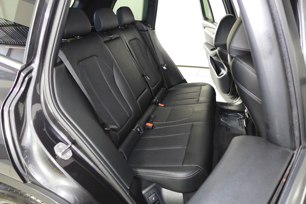 Thumbnail: 2023 BMW X3 - 20