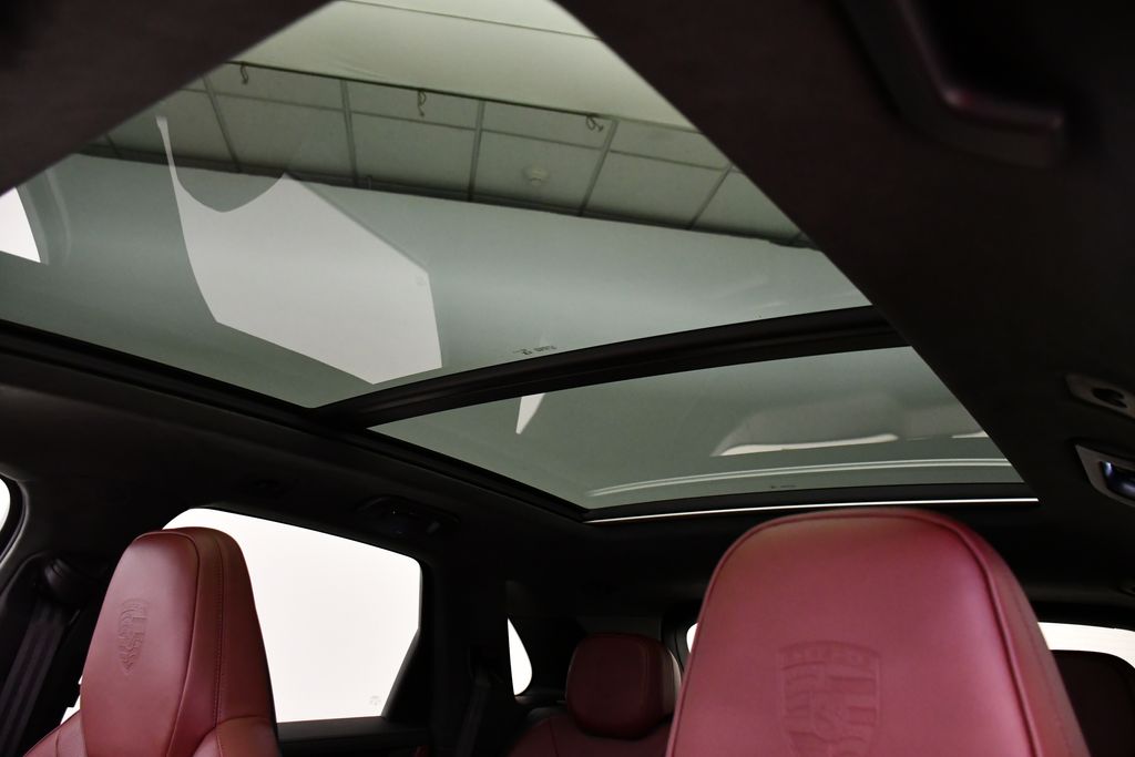 Thumbnail: 2026 Porsche Cayenne - 20