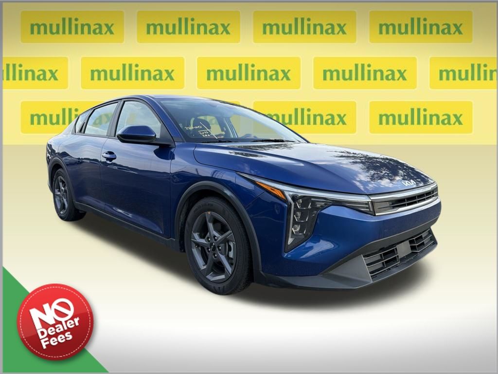 2025 Kia K4 LXS FWD