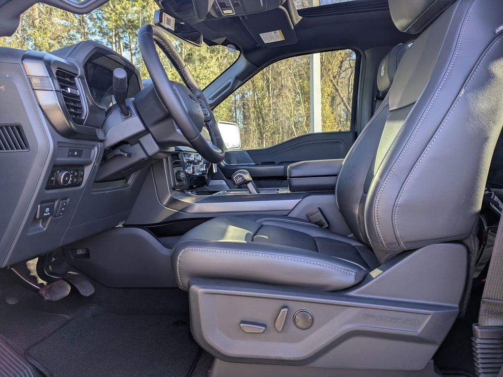 2025 Ford F-150 Black Widow